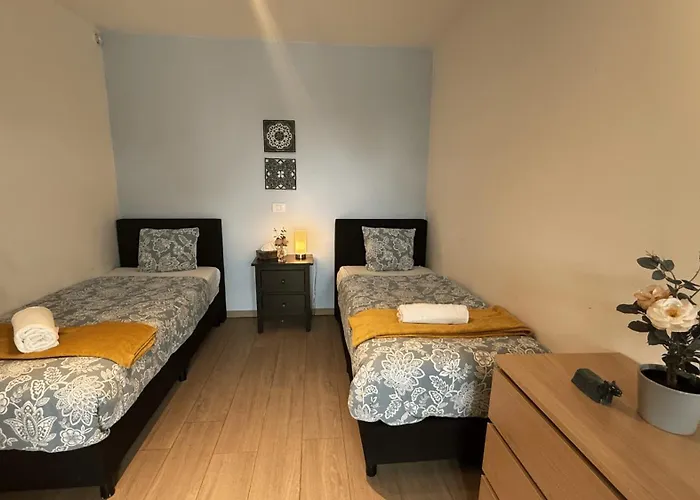 Oneluxstay Near Diamond District